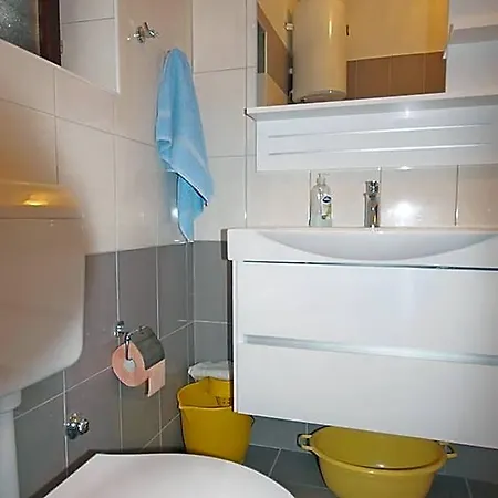 Apartament Comfortable Close To The *