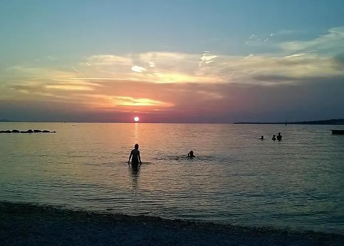 Comfortable Close To The * Zara