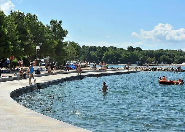 Comfortable Close To The * Zara